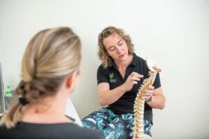 what do osteopaths do